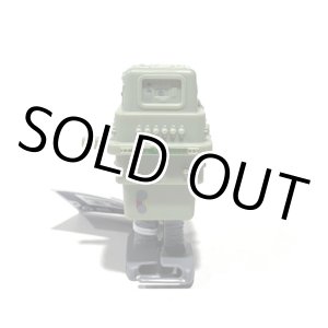 画像: 2022 Disney Park Exclusive Galaxy Edge Droid Depot EG-01 Wind Up Toy with Sound Effect