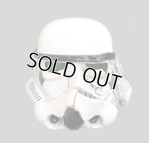 画像1: Hot Toys 1/6 Damaged Stormtrooper Helmet