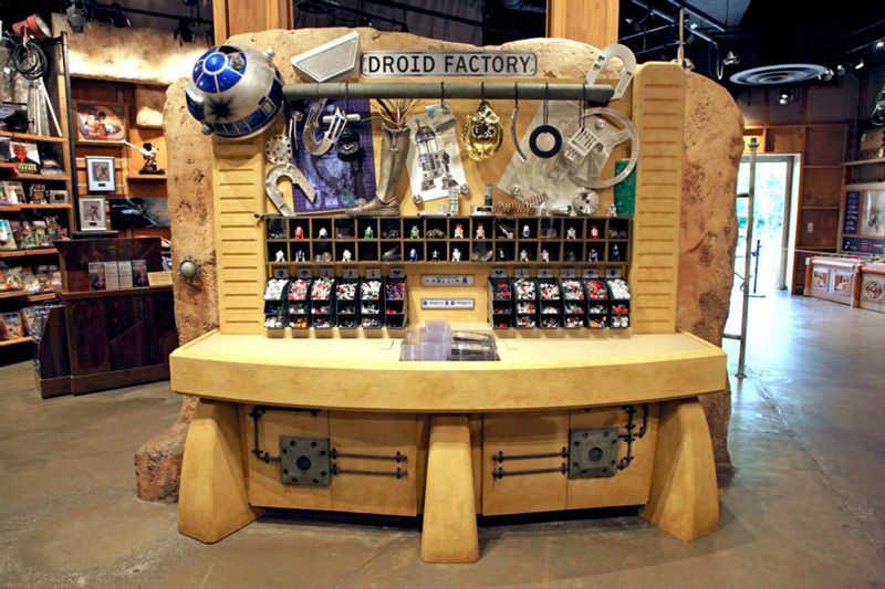 画像: 2012 Disney Star Wars Droid Factory Single Pack C-8.5/9
