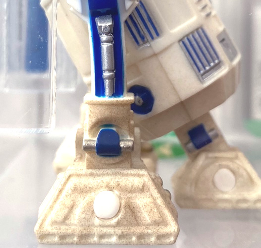 画像: POTF2 1999 R2-D2 Round Foot Pegs with Holographic Leia AFA U90 #19613294