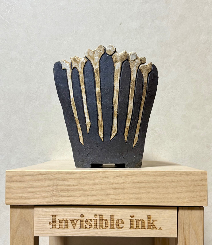 画像1: invisible ink HAND-BUILD BONES